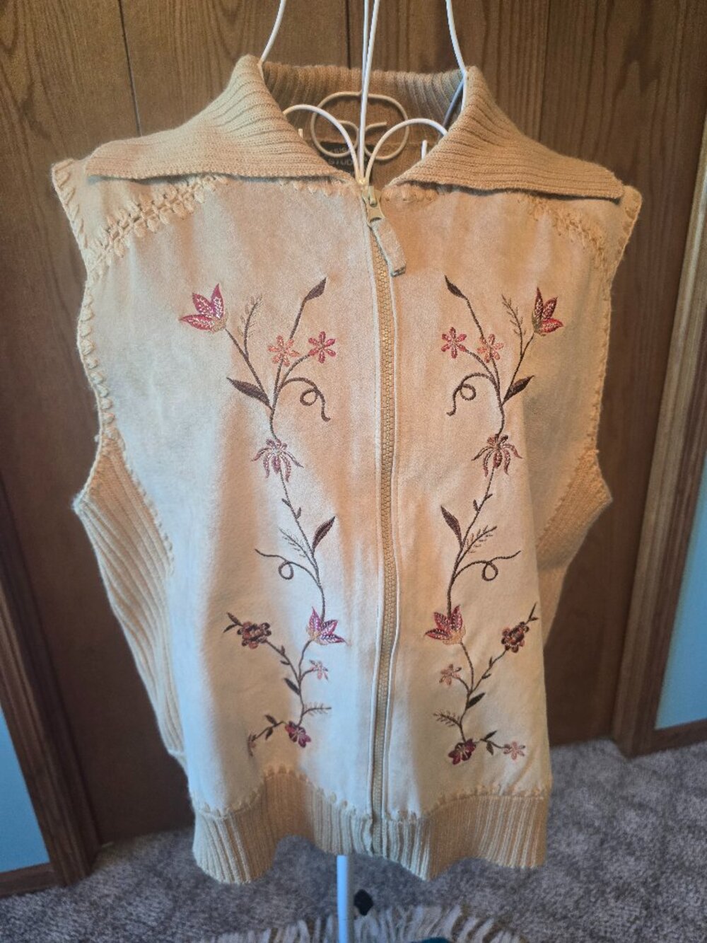 Designers Studio Originals Suede & Knit Embroidered Zip Vest Women’s Large